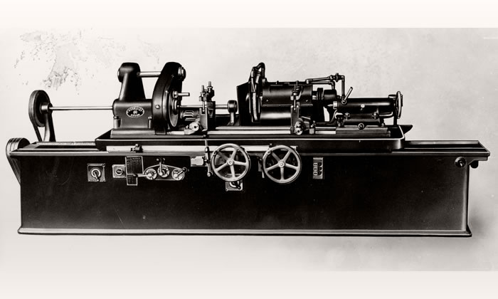 Roll grinder, 1938